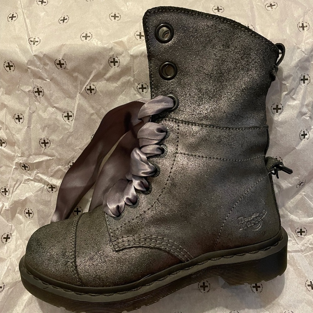 NEW!! Dr. Martens “Aimilie” Metallic Boot